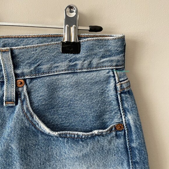 Levi's 501 Denim Athens Distressed Mid-Rise Shorts Medium Wash Blue 26 - Picture 5 of 8